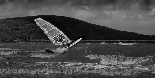 HC - Novice / Intermediate Mono -John Stoneley - Skipping the Waves
